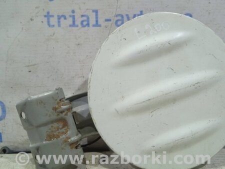 ФОТО Лючок бака для Mitsubishi L200 (06-14) Киев