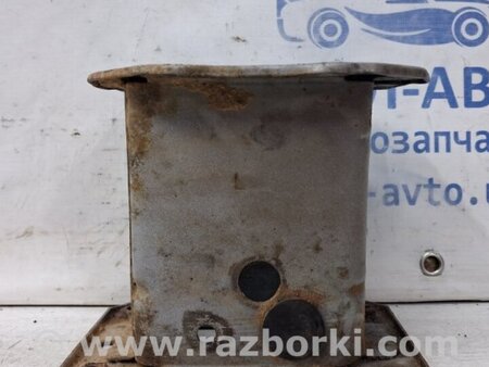 ФОТО Кронштейн усилителя переднего бампера для KIA Ceed Киев