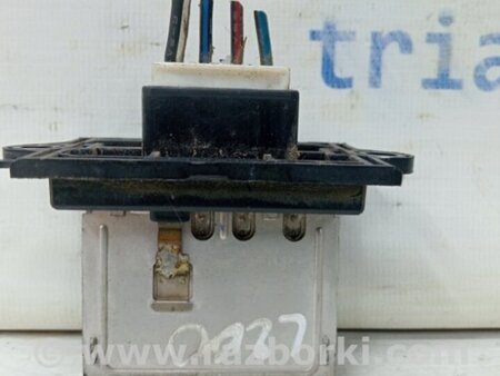 ФОТО Резистор печки для Mitsubishi L200 (06-14) Киев