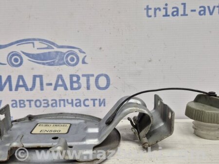 ФОТО Лючок бака для Mitsubishi L200 (06-14) Киев