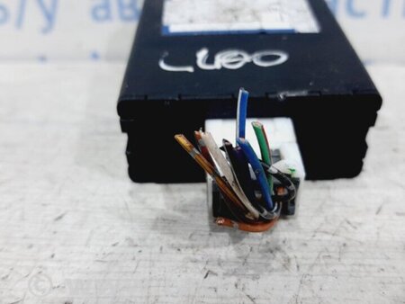 ФОТО Блок управления полным приводом для Mitsubishi L200 (06-14) Киев