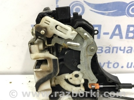 ФОТО Замок двери задний правый для Mitsubishi L200 (06-14) Киев