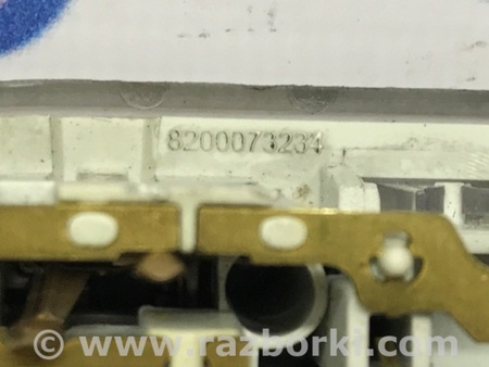 ФОТО Плафон передний для Nissan Qashqai (07-14) Киев