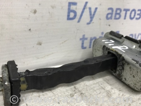 ФОТО Ограничитель двери передний правый для KIA Ceed Киев