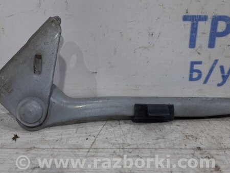 ФОТО Петля капота правая для Mitsubishi L200 (06-14) Киев