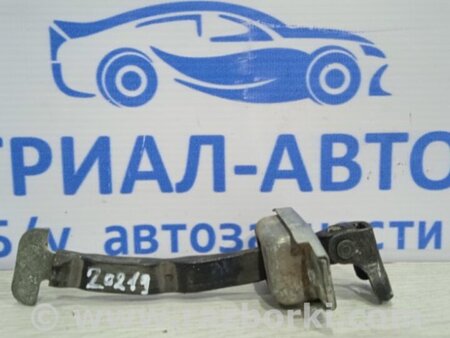 ФОТО Ограничитель двери задний левый для Toyota Corolla E140/E150 (11.2006-08.2013) Киев