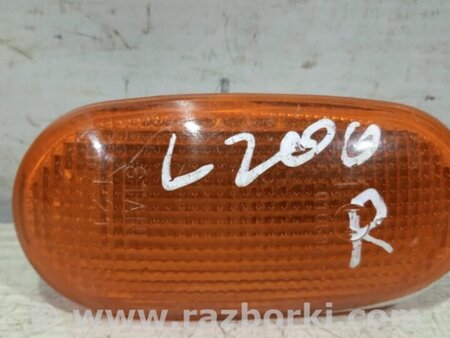 ФОТО Повторитель поворотника для Mitsubishi L200 (06-14) Киев