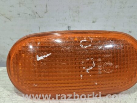 ФОТО Повторитель поворотника для Mitsubishi L200 (06-14) Киев