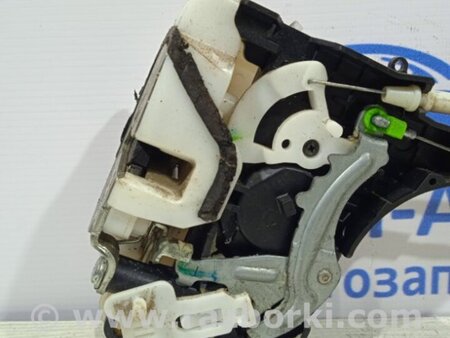 ФОТО Замок двери задний левый для Mitsubishi L200 (06-14) Київ