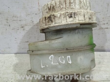 ФОТО Бачок главного тормозного цилиндра для Mitsubishi L200 (06-14) Киев