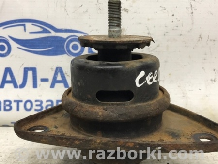 ФОТО Подушка ДВС правая для KIA Ceed Киев