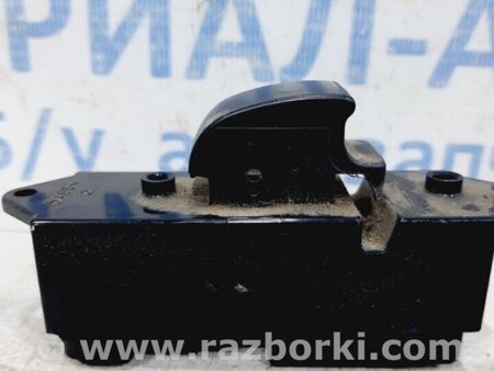 ФОТО Кнопка стеклоподъемника для Mitsubishi L200 (06-14) Киев