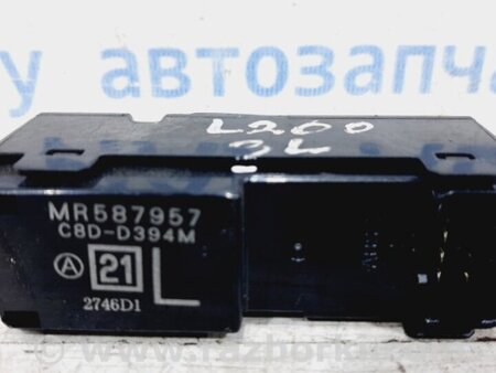 ФОТО Кнопка стеклоподъемника для Mitsubishi L200 (06-14) Киев
