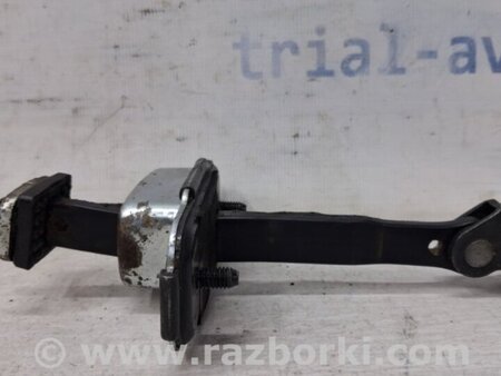 ФОТО Ограничитель двери передний правый для KIA Ceed Киев