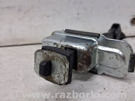 ФОТО Ограничитель двери передний правый для KIA Ceed Киев