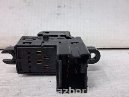 ФОТО Кнопка стеклоподъемника для Nissan Qashqai (07-14) Киев