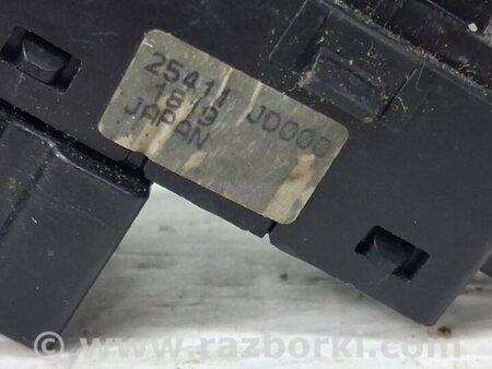 ФОТО Кнопка стеклоподъемника для Nissan Qashqai (07-14) Киев