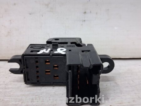 ФОТО Кнопка стеклоподъемника для Nissan Qashqai (07-14) Киев