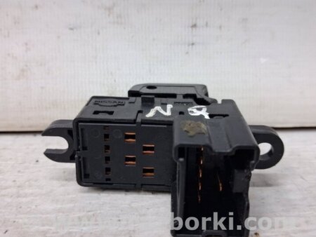 ФОТО Кнопка стеклоподъемника для Nissan Qashqai (07-14) Киев