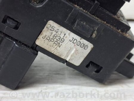 ФОТО Кнопка стеклоподъемника для Nissan Qashqai (07-14) Киев