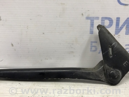 ФОТО Петля капота правая для Mitsubishi L200 (06-14) Киев