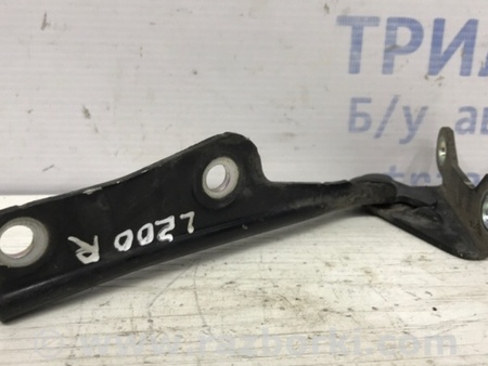 ФОТО Петля капота правая для Mitsubishi L200 (06-14) Киев