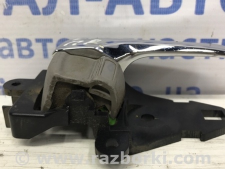 ФОТО Ручка двери внутренняя правая для Mitsubishi L200 (06-14) Киев