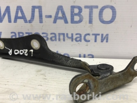 ФОТО Петля капота правая для Mitsubishi L200 (06-14) Киев