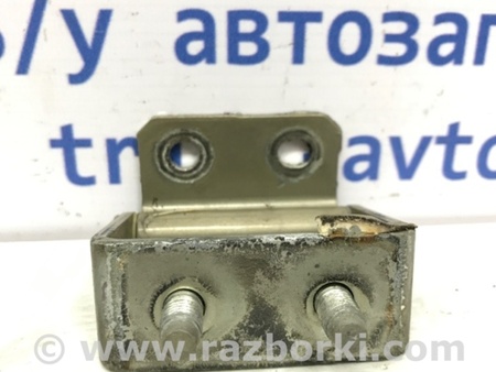 ФОТО Петля крышки багажника для Nissan Qashqai (07-14) Киев