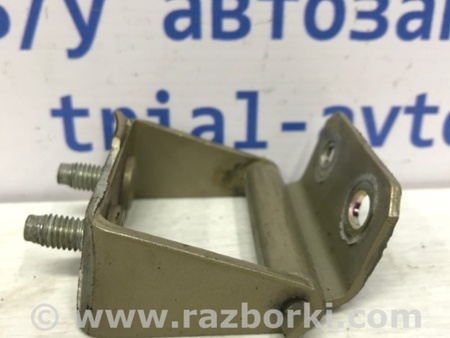 ФОТО Петля крышки багажника для Nissan Qashqai (07-14) Київ