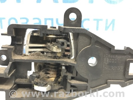 ФОТО Ручка двери внутренняя правая для Mitsubishi L200 (06-14) Киев