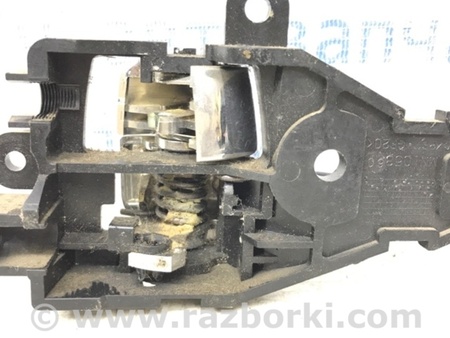 ФОТО Ручка двери внутренняя правая для Mitsubishi L200 (06-14) Киев