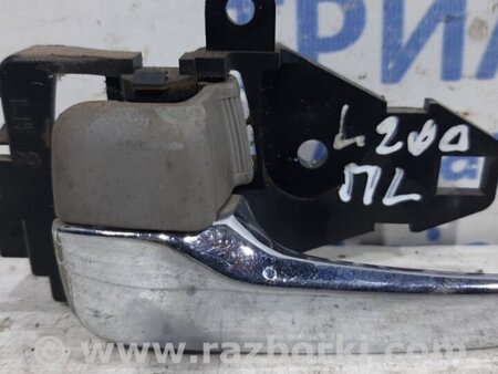 ФОТО Ручка двери внутренняя левая для Mitsubishi L200 (06-14) Киев