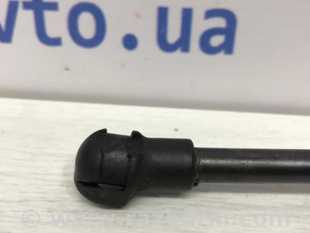 ФОТО Амортизатор крышки багажника для Nissan Qashqai (07-14) Киев