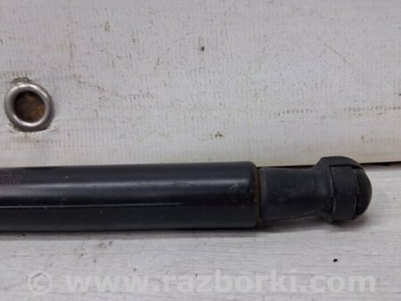 ФОТО Амортизатор крышки багажника для Nissan Qashqai (07-14) Киев