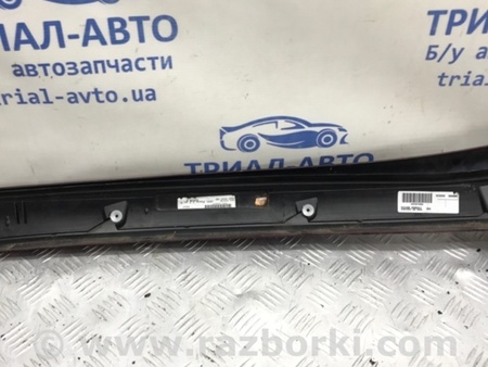 ФОТО Накладка стойки передней для Renault Scenic III Киев