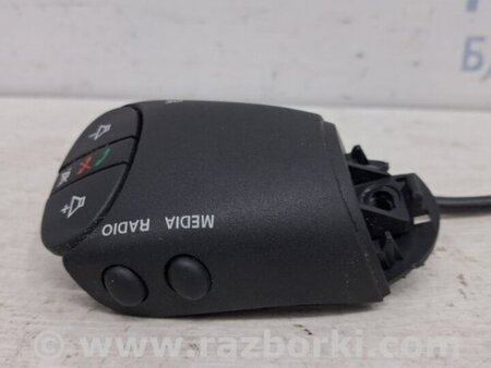 ФОТО Кнопки руля для Dacia Duster Киев