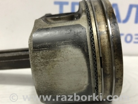 ФОТО Поршень с шатуном для Nissan Juke (10-19) Киев