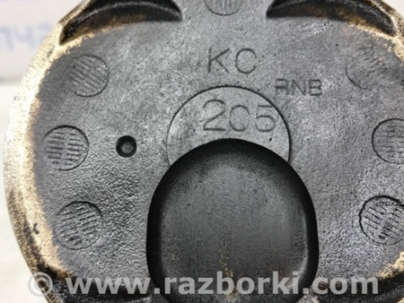 ФОТО Поршень с шатуном для Nissan Juke (10-19) Киев