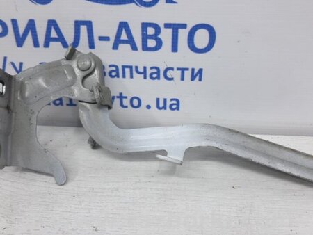 ФОТО Петля капота правая для Nissan Juke (10-19) Киев
