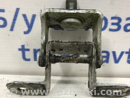 ФОТО Петля крышки багажника для Nissan Juke (10-19) Киев