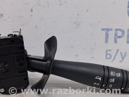 ФОТО Переключатель подрулевой правый(дворники) для Dacia Duster Киев