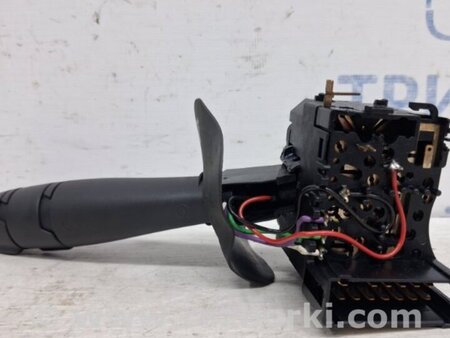 ФОТО Переключатель подрулевой правый(дворники) для Dacia Duster Киев