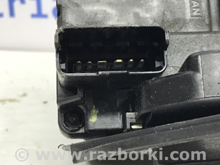 ФОТО Замок двери передний правый для Nissan Juke (10-19) Киев