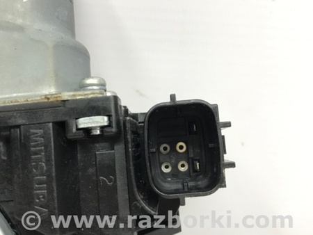 ФОТО Стеклоподъемник задний правый для Nissan Juke (10-19) Киев