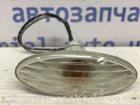 ФОТО Повторитель поворотника для Nissan Juke (10-19) Киев