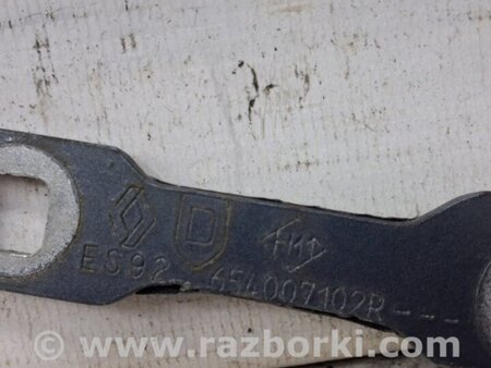 ФОТО Петля капота правая для Dacia Duster Киев