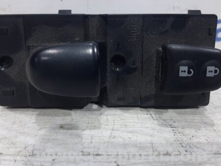 ФОТО Кнопка стеклоподъемника для Nissan Juke (10-19) Киев