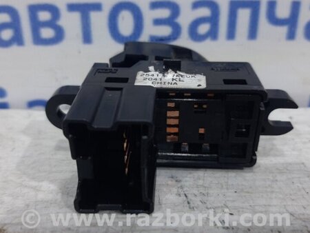 ФОТО Кнопка стеклоподъемника для Nissan Juke (10-19) Киев