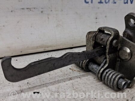 ФОТО Ограничитель двери задний правый для Dacia Duster Киев